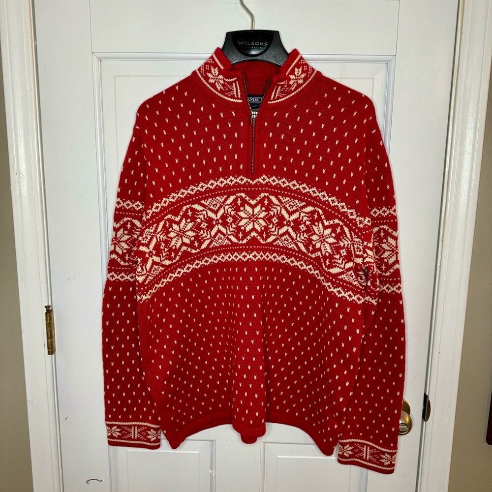 Lands End Quarter Zip Sweater • Size Medium (38-40)
